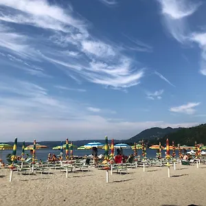Lido 'with Parking Space Included' Ferienhaus Toscolano-Maderno